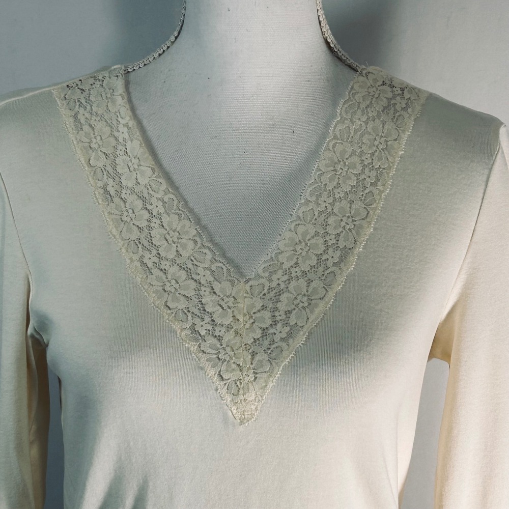 Chaps Womens Cream Ivory‎ Lace Trim V-Neck Long Sleeve 100% Cotton Top Size M - Picture 2 of 7